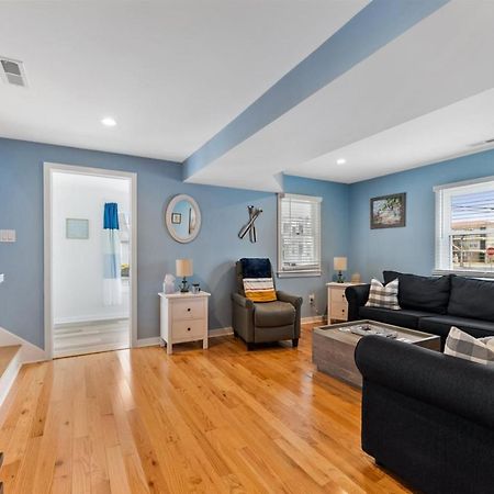 Newly Renovated 4 Bedroom Home Only 2 Blocks From The Beach! 와일드우드 외부 사진