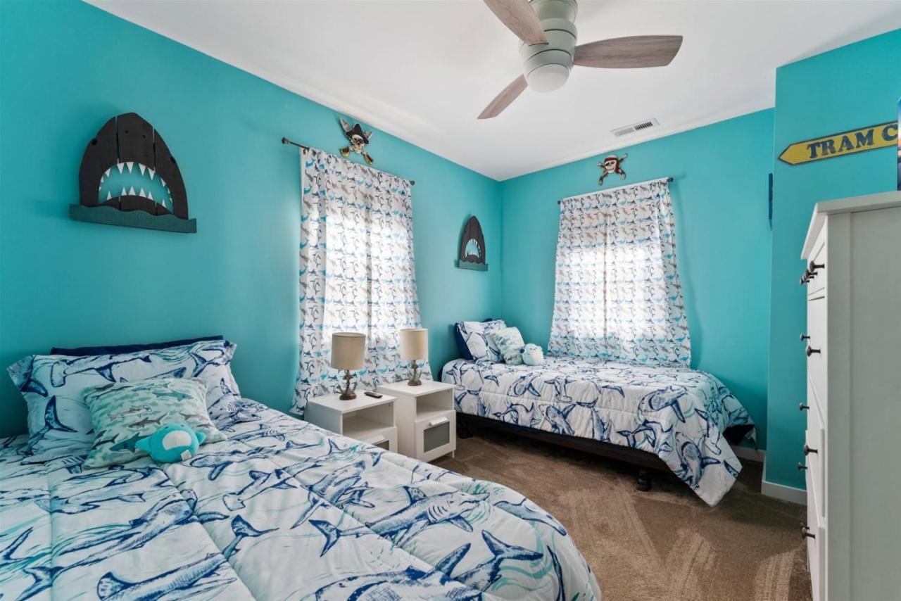 Newly Renovated 4 Bedroom Home Only 2 Blocks From The Beach! 와일드우드 외부 사진