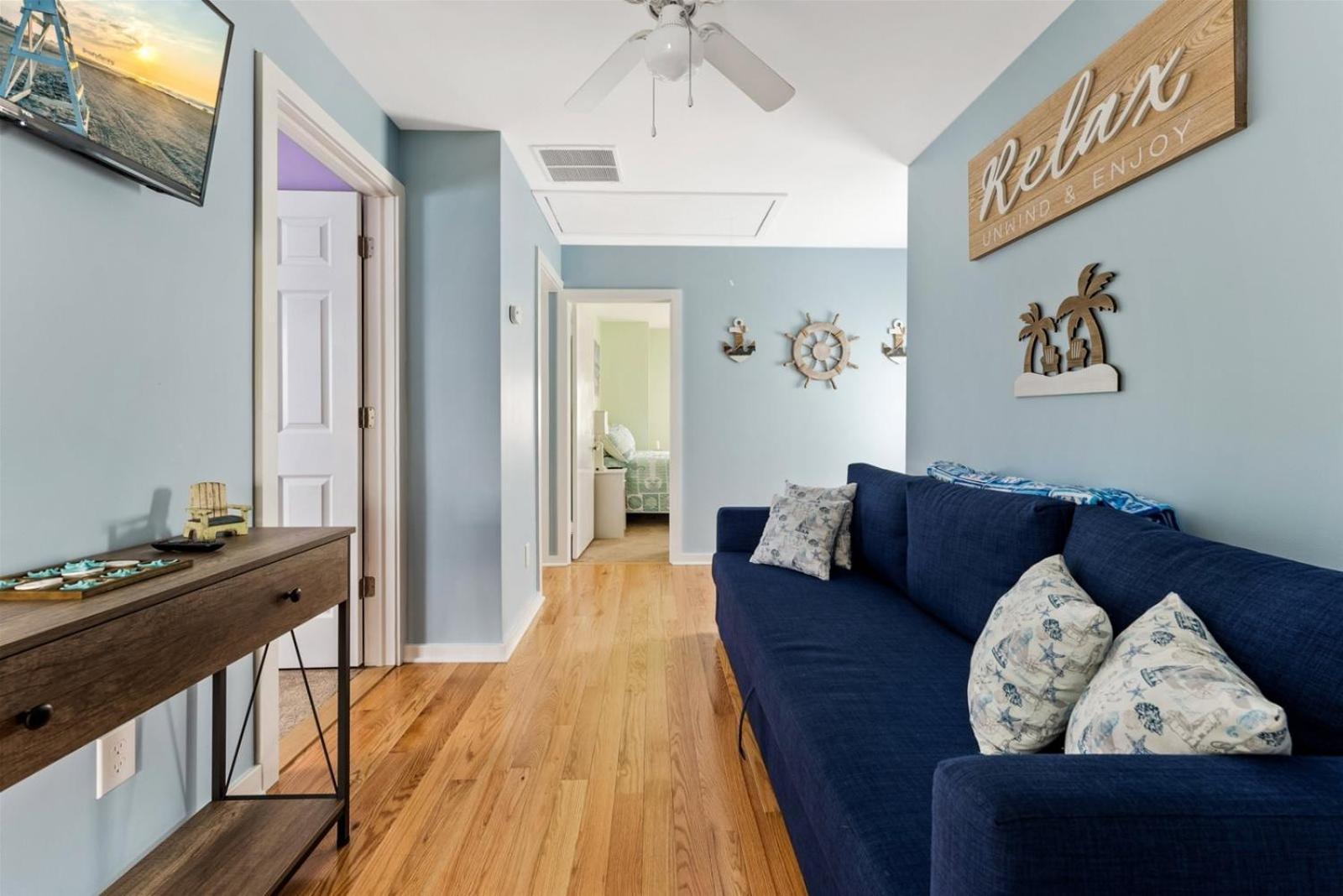 Newly Renovated 4 Bedroom Home Only 2 Blocks From The Beach! 와일드우드 외부 사진
